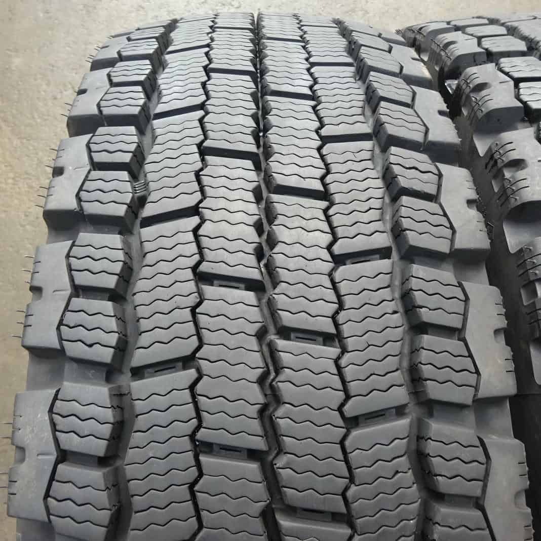  зима 2 шт SET фирма адресован бесплатная доставка 245/70R19.5 136/134 TB Michelin лёд рукоятка 2023 год производства земля гора spew groove ээффективность важность низкий пол большой грузовик NO,Z7867