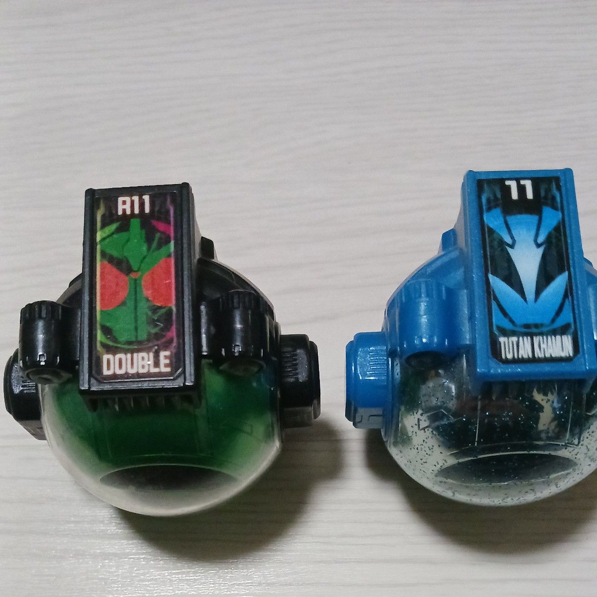 仮面ライダーゴースト アイコン2個セット 中古美品 送料無料 仮面ライダーゴースト アイコン2個セット 中古美品 送料無料