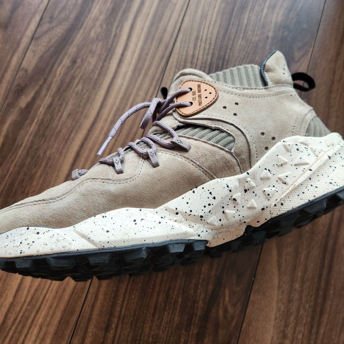 DANNER (ダナー) X フラワーマウンテン コラボ スニーカー DANNER (ダナー) X フラワーマウンテン コラボ スニーカー