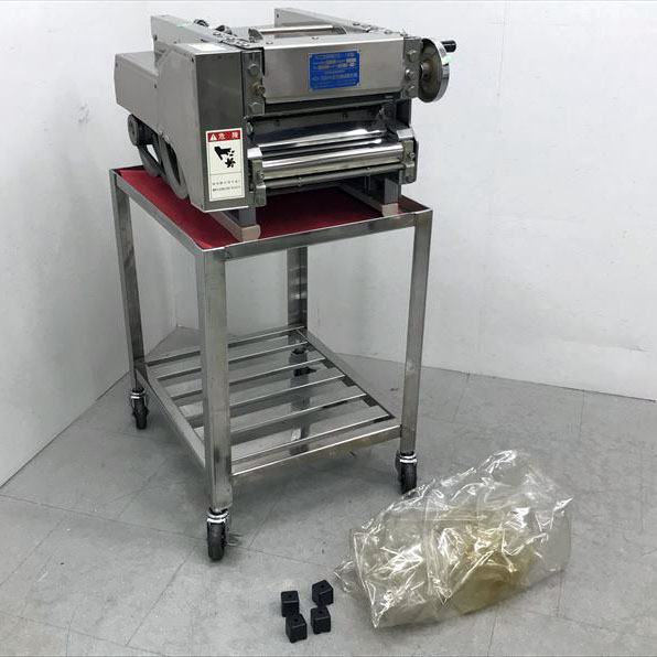 C4033YO 電動 卓上製麺機 台付き 鈴木信也機械 SS-16型 ローラー有効幅:25cm ★60Hz専用店舗・業務用