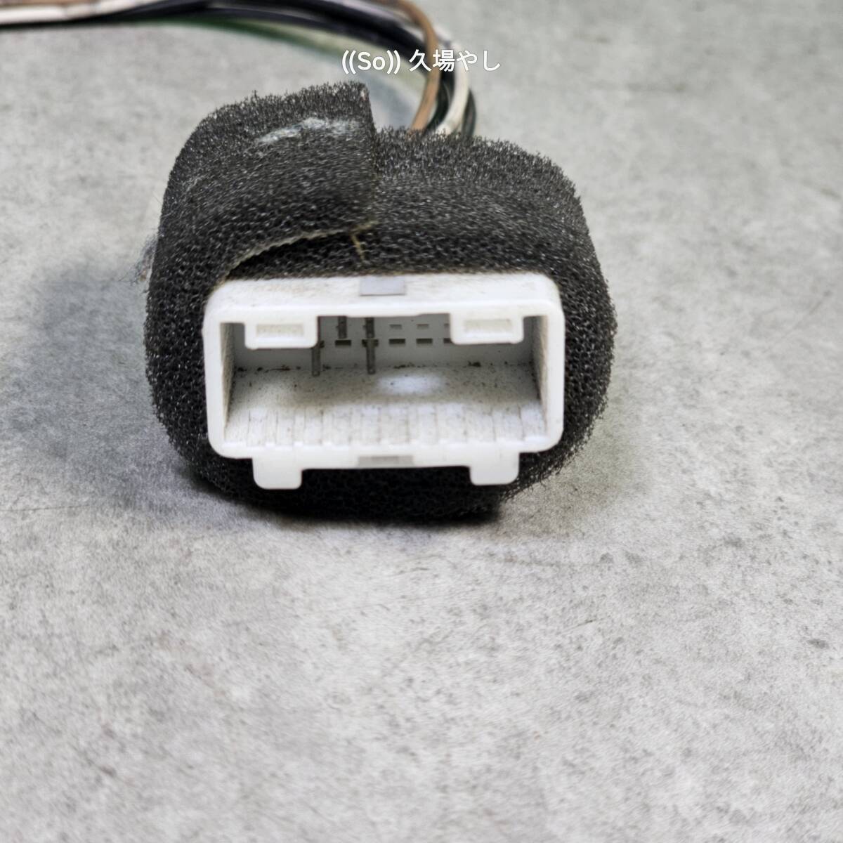 B28692|トヨタ純正ナビ NSCT-W61ステアリングスイッチ 変換 B28692|トヨタ純正ナビ NSCT-W61ステアリングスイッチ 変換