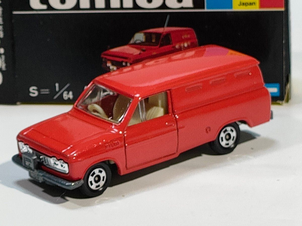 黒箱トミカ 64 トヨタハイラックス(郵便車) 美品 日本製 黒箱トミカ 64 トヨタハイラックス(郵便車) 美品 日本製