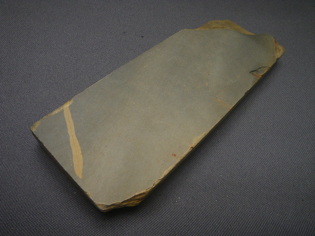 天然 砥石 仕上砥石 198x71x20mm 693g 砥師 ナイフ 日本剃刀 天然 砥石 仕上砥石 198x71x20mm 693g 砥師 ナイフ 日本剃刀