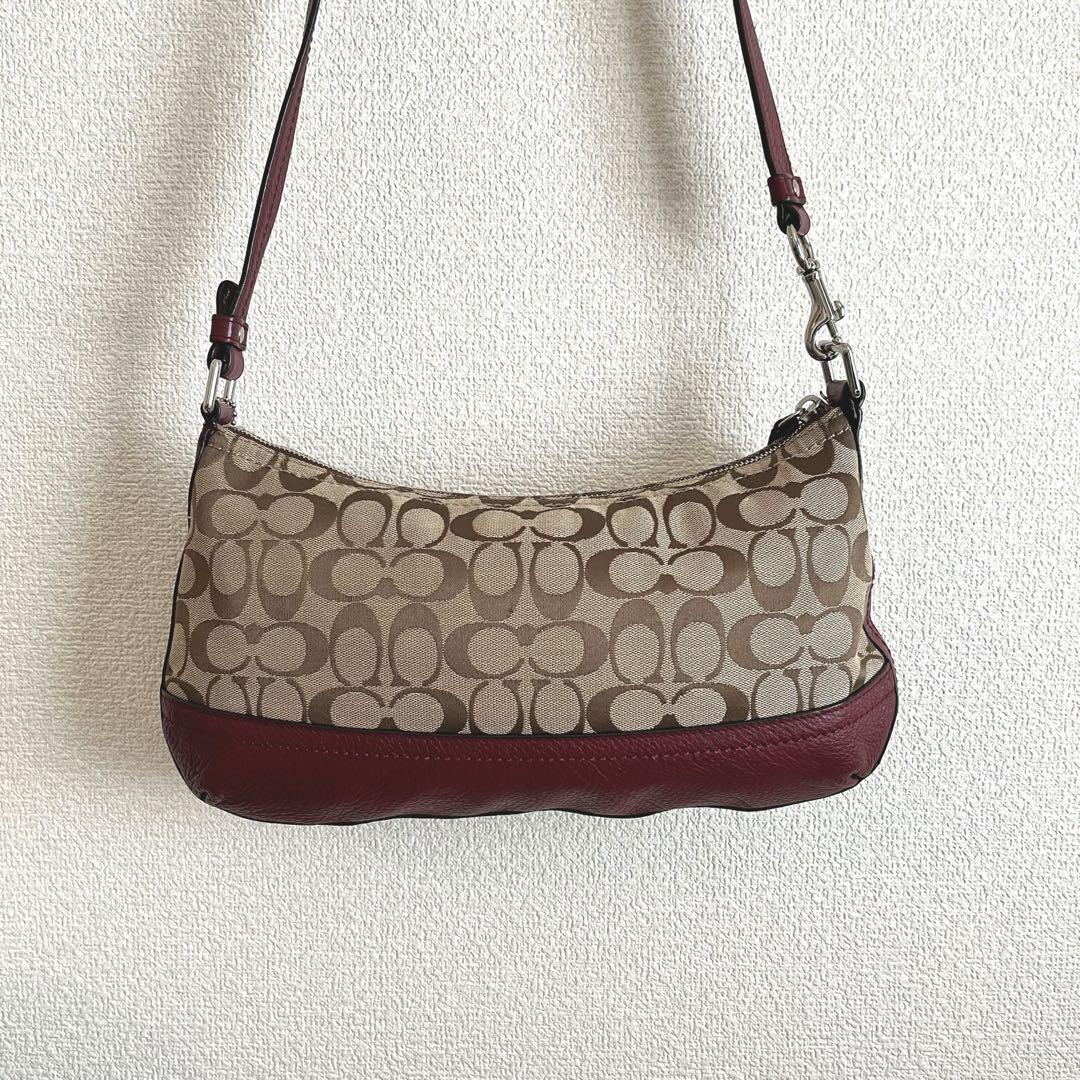 美品】COACH コーチ シグネチャー ショルダーバッグ 美品】COACH コーチ シグネチャー ショルダーバッグ