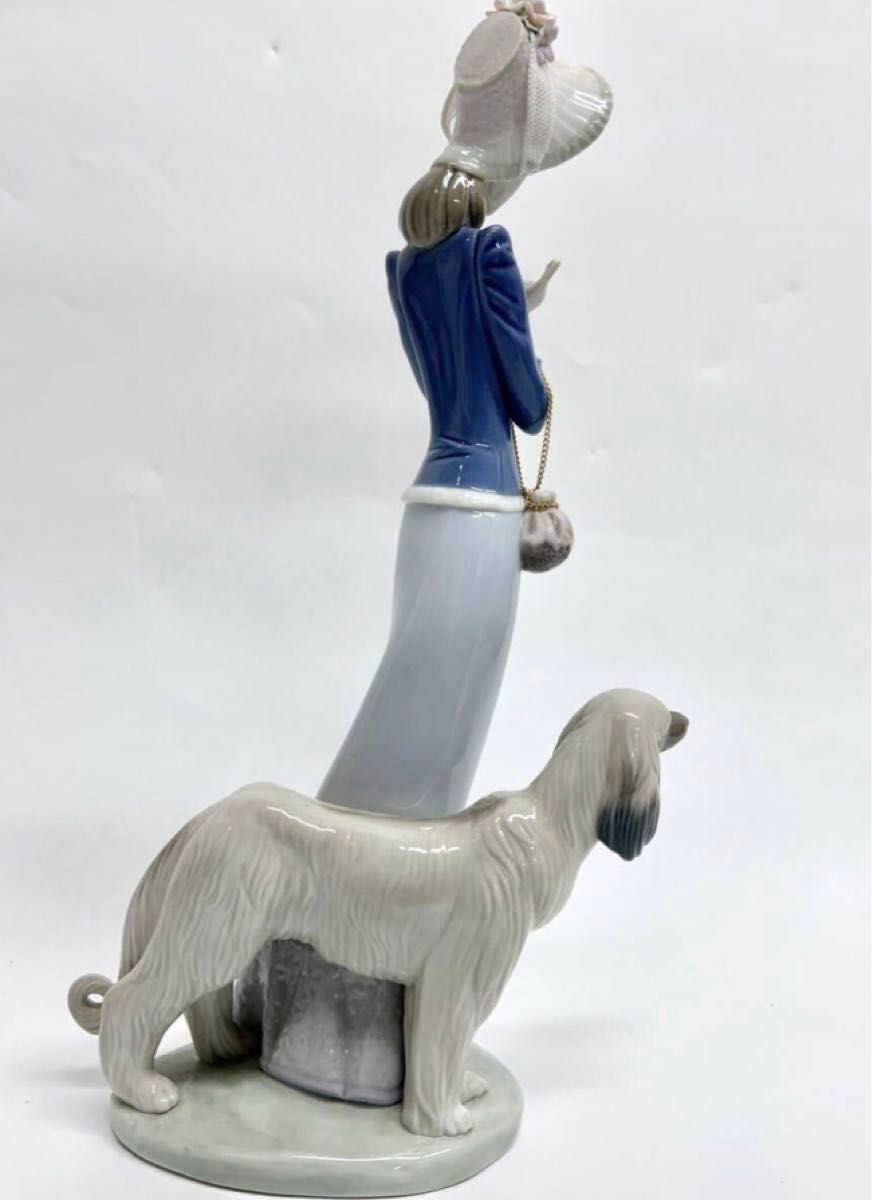 本日限定 A049 LLADRO リヤドロ 「犬と散歩」フィギュリン 陶器 本日限定 A049 LLADRO リヤドロ 「犬と散歩」フィギュリン 陶器