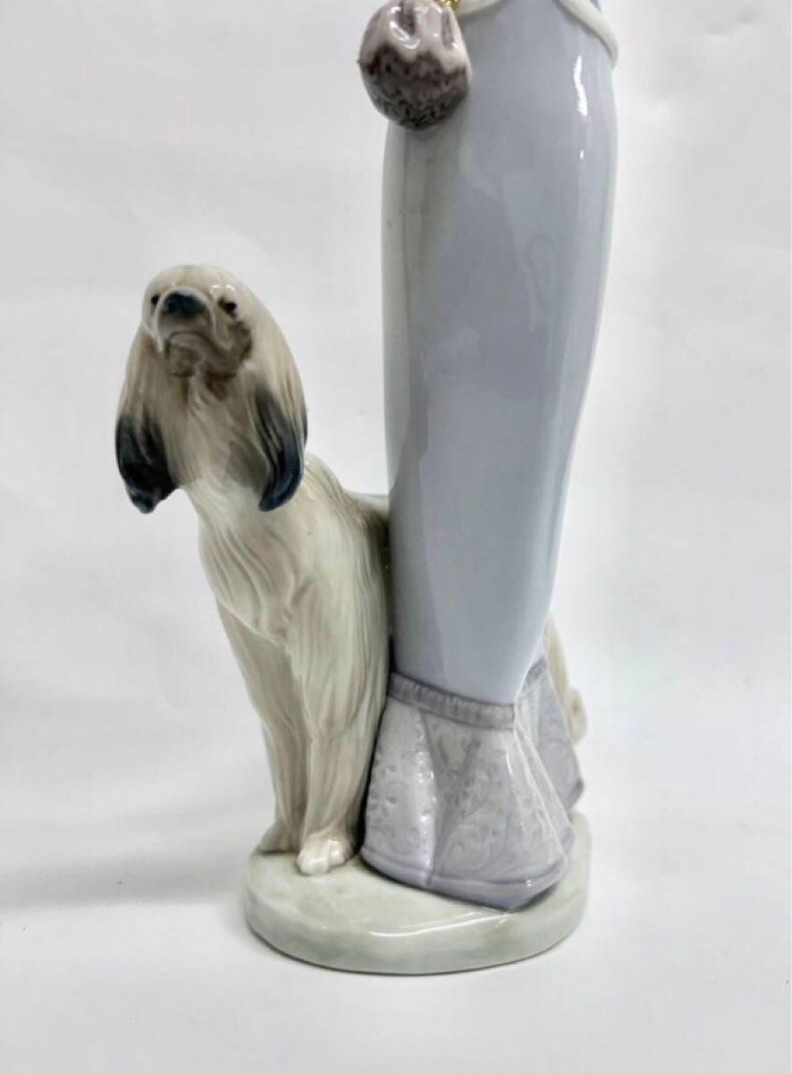 本日限定 A049 LLADRO リヤドロ 「犬と散歩」フィギュリン 陶器 本日限定 A049 LLADRO リヤドロ 「犬と散歩」フィギュリン 陶器