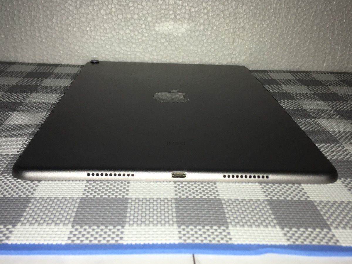 Apple iPad Pro 10 5インチ Wi-Fiモデル 512GB スペースグレイ Apple iPad Pro 10 5インチ Wi-Fiモデル 512GB スペースグレイ