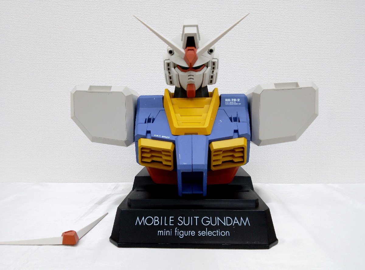 Yahoo!オークション - 機動戦士ガンダム 胸像 ディスプレイ Yahoo!オークション - 機動戦士ガンダム 胸像 ディスプレイ