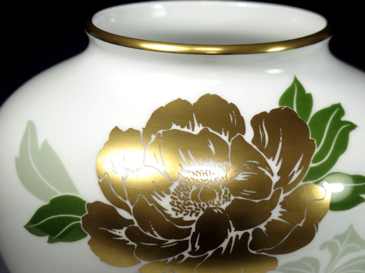 大倉陶園 金銀彩 牡丹紋 花瓶 Yahoo!オークション - 大倉陶園 OKURA 金銀彩牡丹絵花瓶 壺 花器