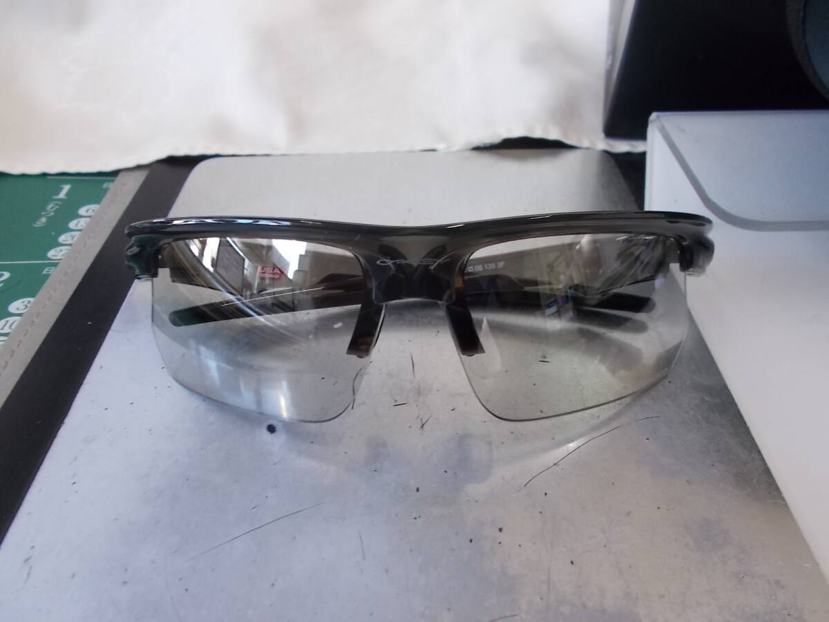 OAKLEY オークリー BISPHAERA OO9400-1168 調光 サングラス OAKLEY オークリー BISPHAERA OO9400-1168 調光 サングラス