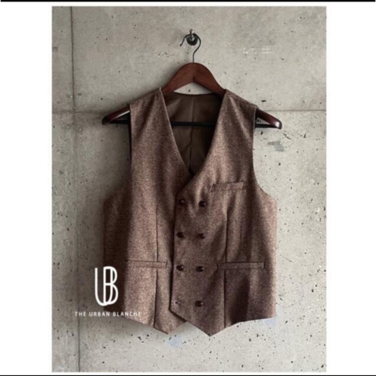 THE URBAN BLANCHE タキシード Lsiz カーキ THE URBAN BLANCHE タキシード Lsiz カーキ