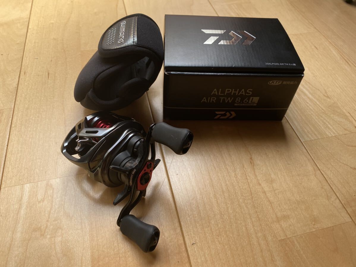  Daiwa 20 Alpha sAIR TW custom left steering wheel use frequency little fresh water only use Bait fines