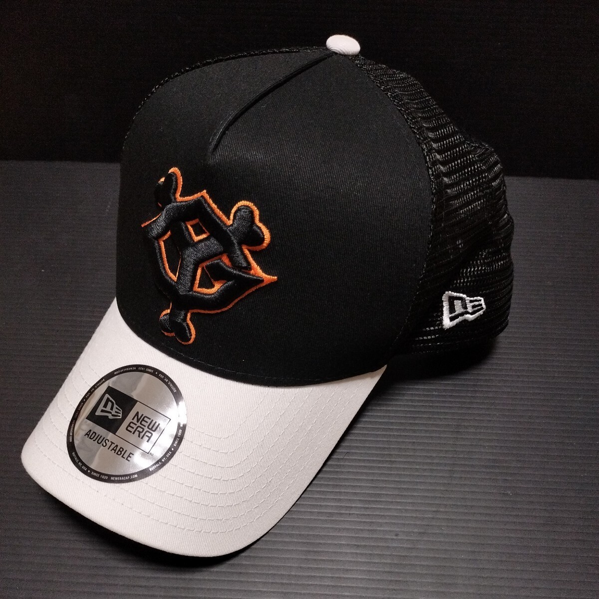 NEW ERA「ジャイアンツ メッシュ キャップ」帽子 黒/白 巨人軍 NEW ERA「ジャイアンツ メッシュ キャップ」帽子 黒/白 巨人軍