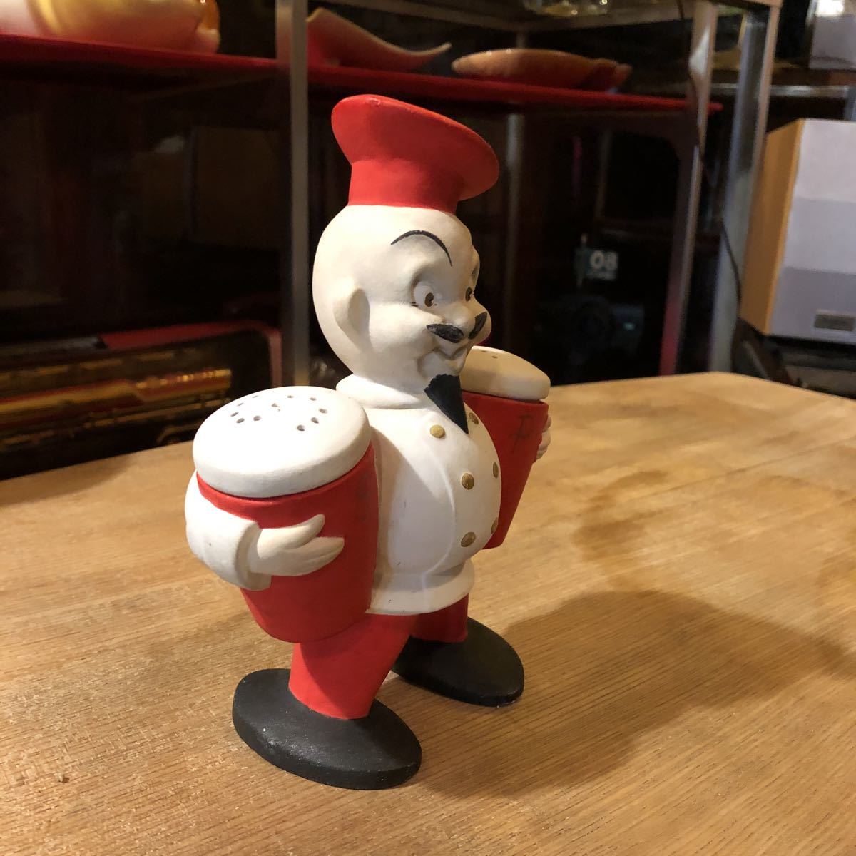 1962 Vintage salt & pepper Disney character? ceramics made antique goods 