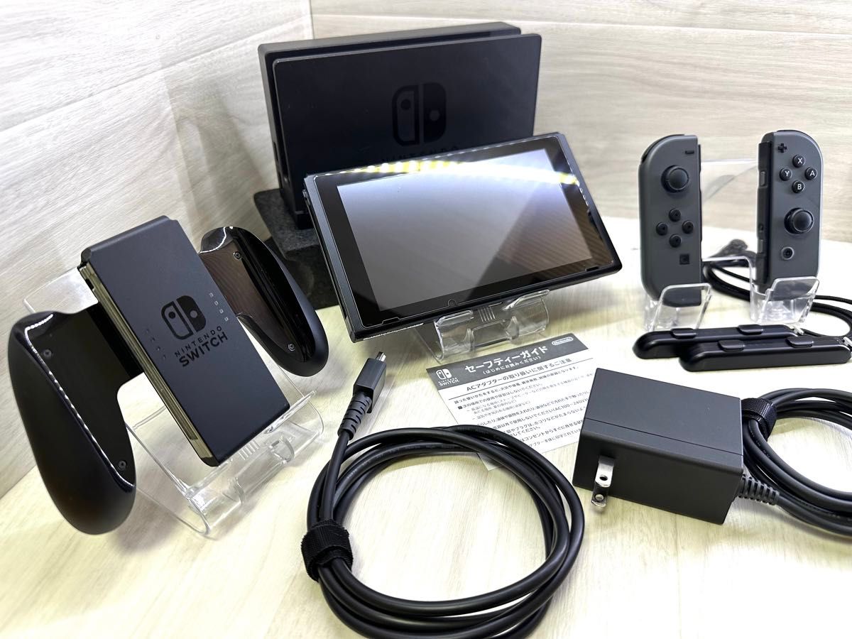 豪華おまけ付き 完全品ですぐに遊べる液晶新型Nintendo Switch 豪華おまけ付き 完全品ですぐに遊べる液晶新型Nintendo Switch
