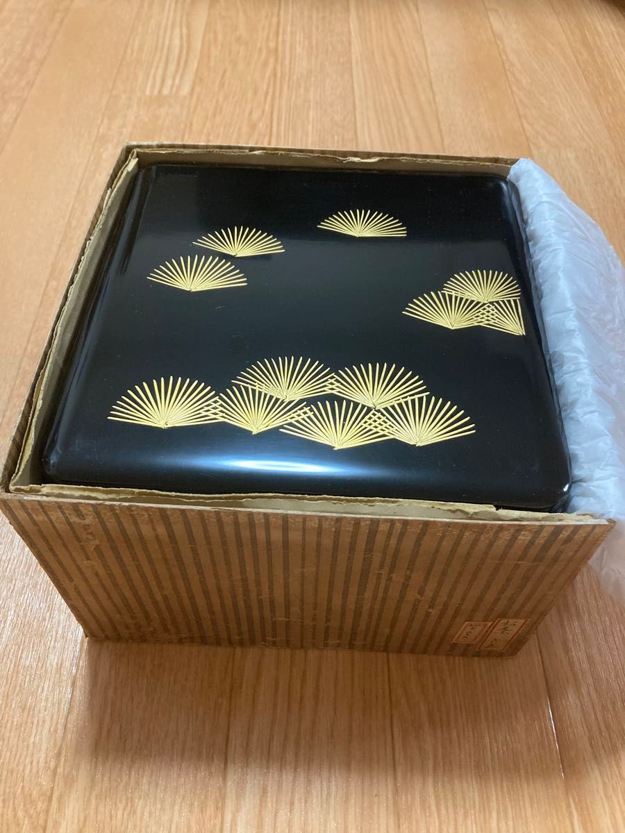輪島塗 重箱 黒沈金松葉 2段|Yahoo!フリマ(旧PayPayフリマ) 輪島塗 重箱 黒沈金松葉 2段|Yahoo!フリマ(旧PayPayフリマ)