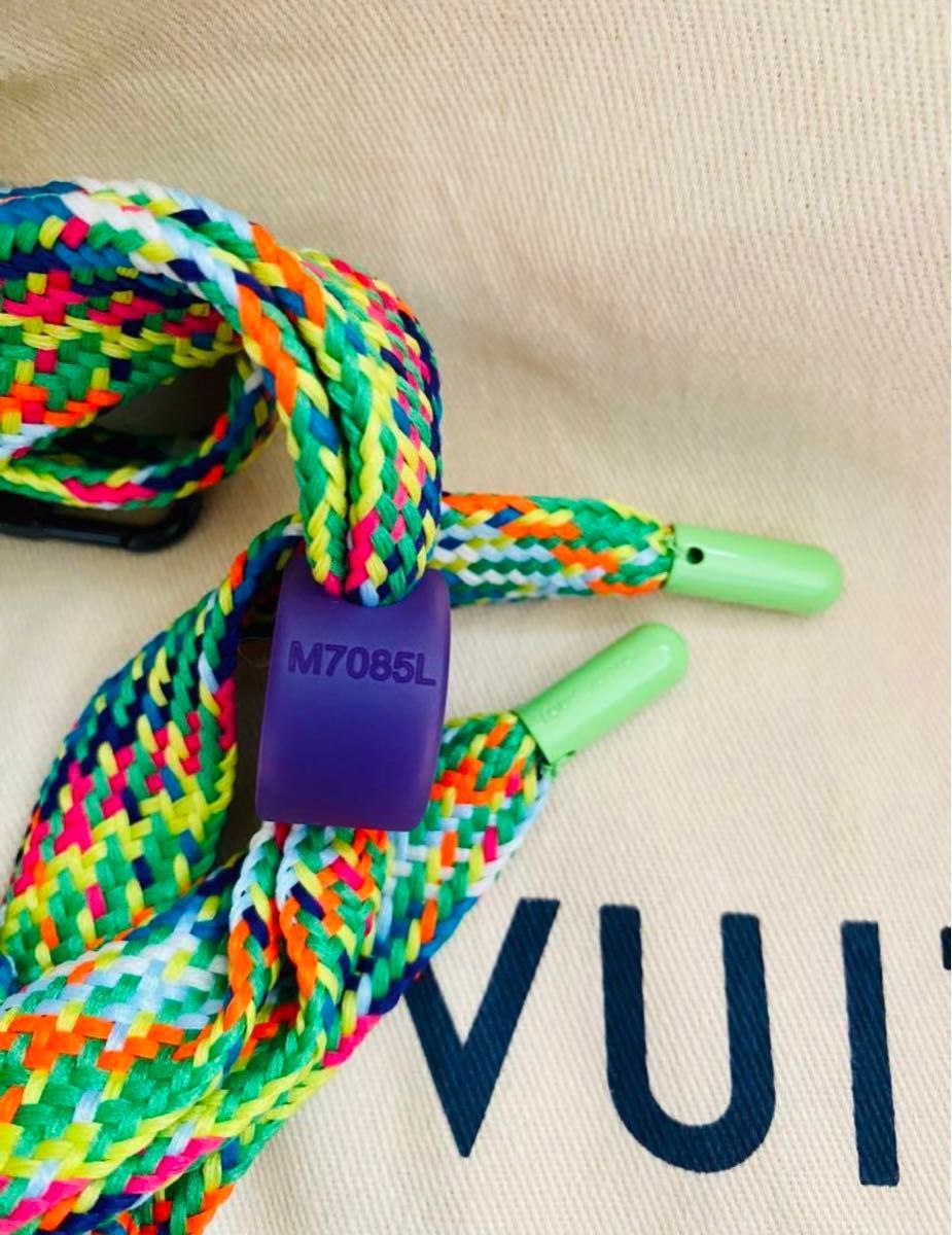 極美品】ルイ・ヴィトン シャポーLV プレイ モノグラム 価格 161 極美品】ルイ・ヴィトン シャポーLV プレイ モノグラム 価格 161