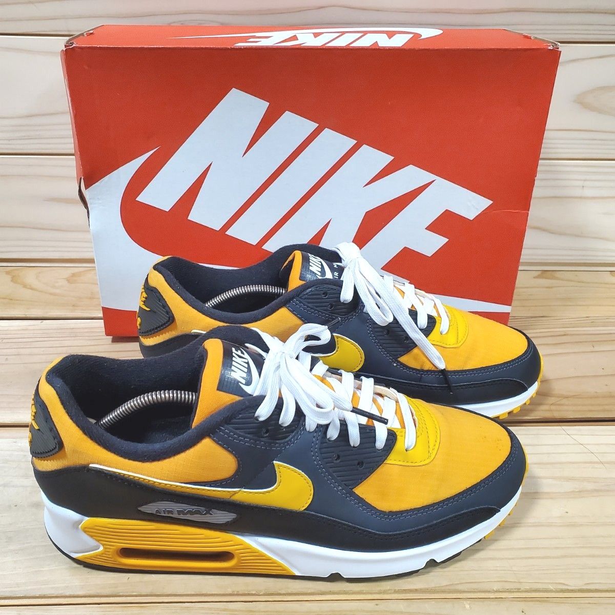 NIKE ナイキ エアマックス90 カムクアット ユニバーシティ NIKE ナイキ エアマックス90 カムクアット ユニバーシティ