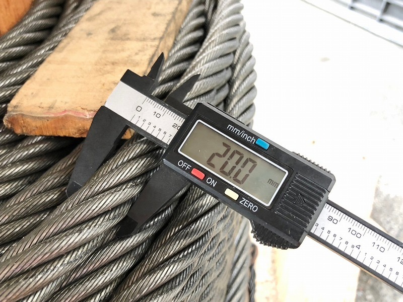 米軍放出品】未使用品 ユニック用ワイヤーロープ 20mm×約240m 米軍放出品】未使用品 ユニック用ワイヤーロープ 20mm×約240m