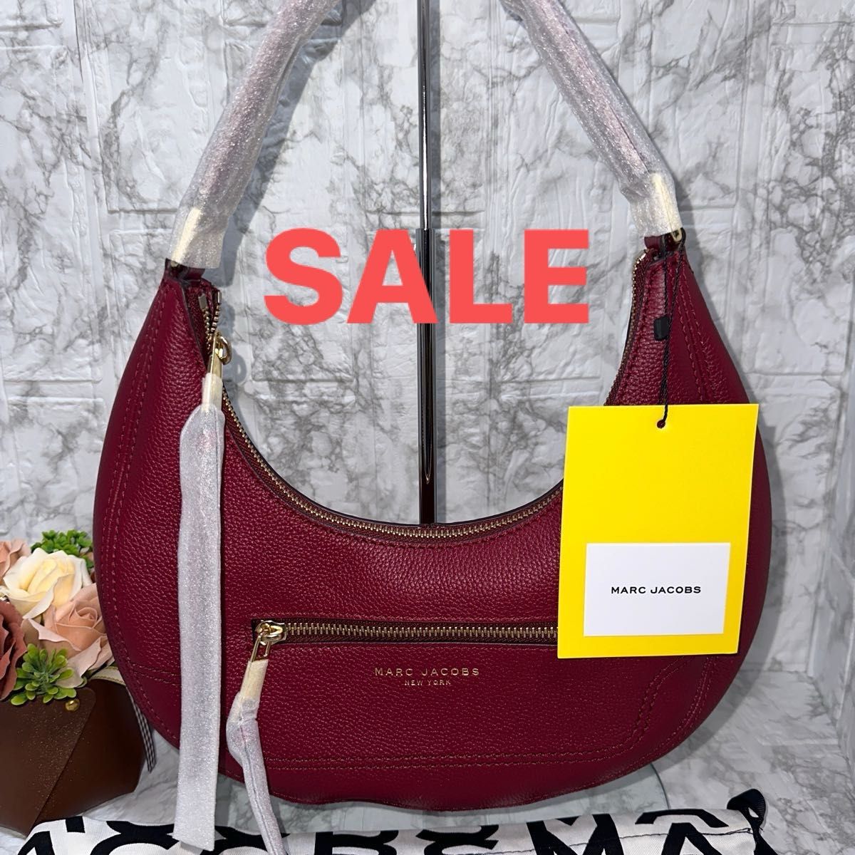 Marc Jacobs スモール レザーホーボーバッグ 最終価格 新品 MARC JACOBS マークジェイコブス スモールレザー
