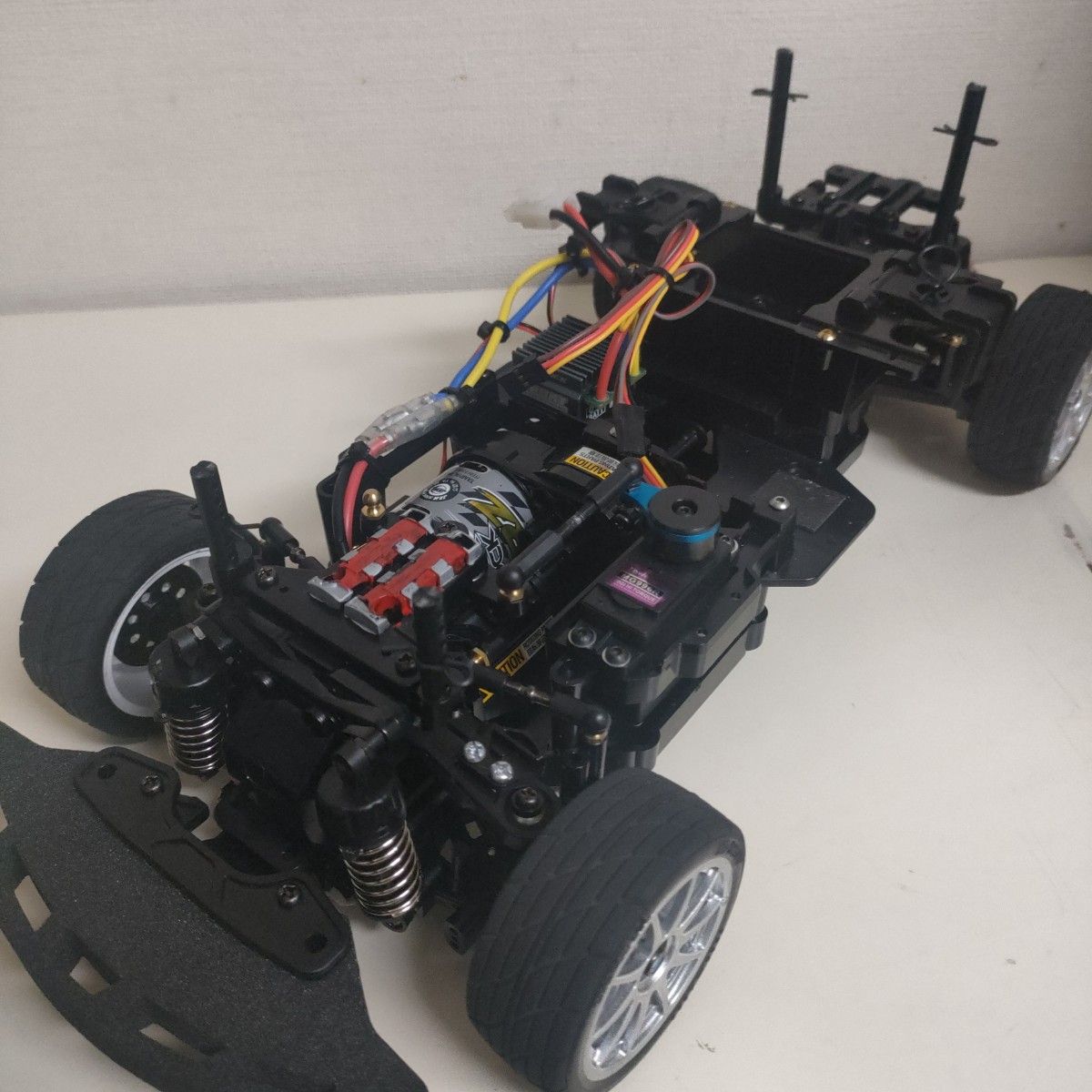 走行少】タミヤBT-01メカ付きシャーシ オプション装備車 走行少】タミヤBT-01メカ付きシャーシ オプション装備車