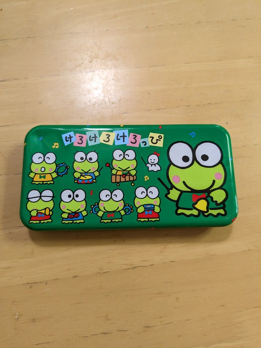 サンリオ けろけろけろっぴ 缶ペンケース レトロ 当時物 筆箱 缶 サンリオ けろけろけろっぴ 缶ペンケース レトロ 当時物 筆箱 缶