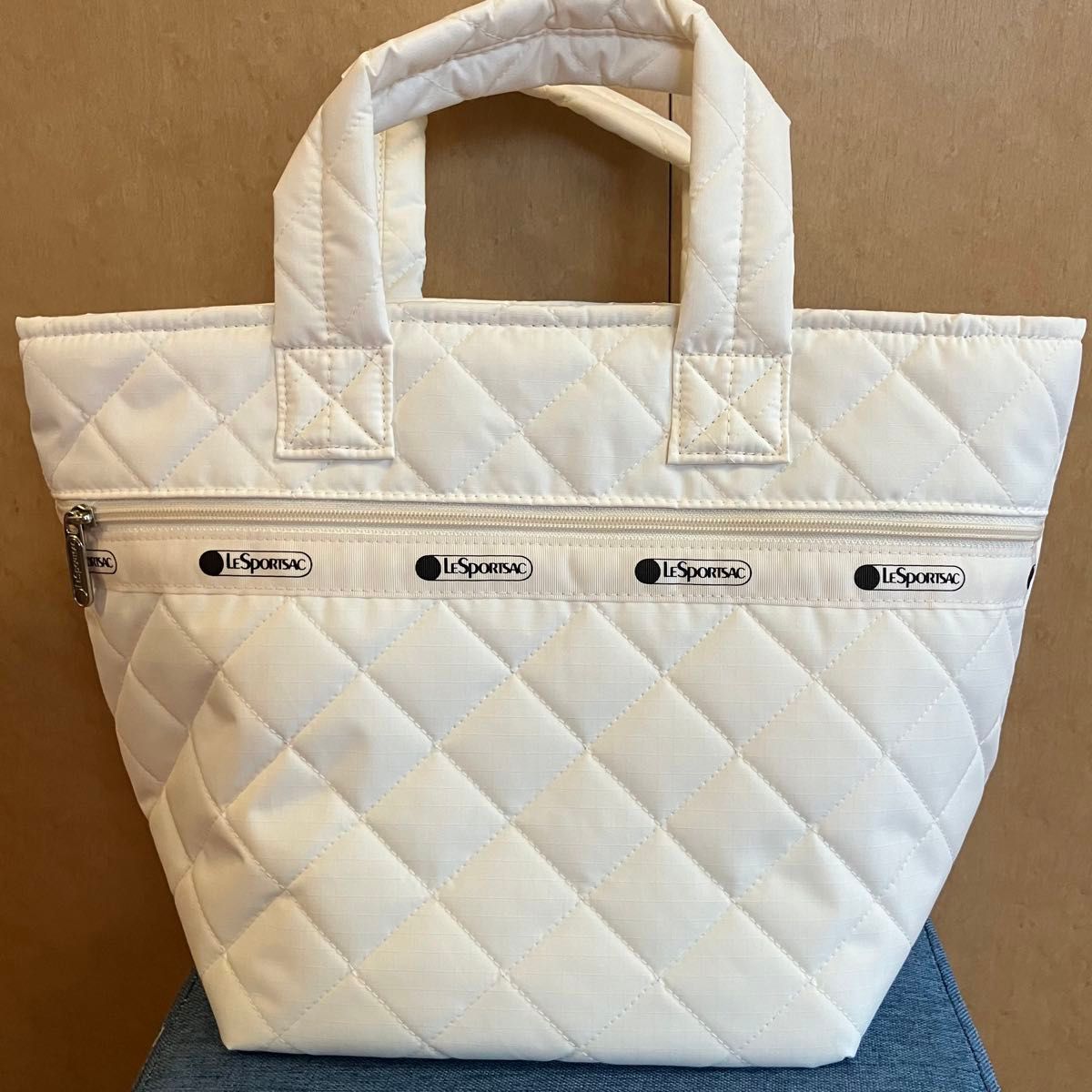 レスポートサック LeSportsac 神崎恵 コラボ MEDIUM MULTI TOTE レスポートサック LeSportsac 神崎恵 コラボ MEDIUM MULTI TOTE