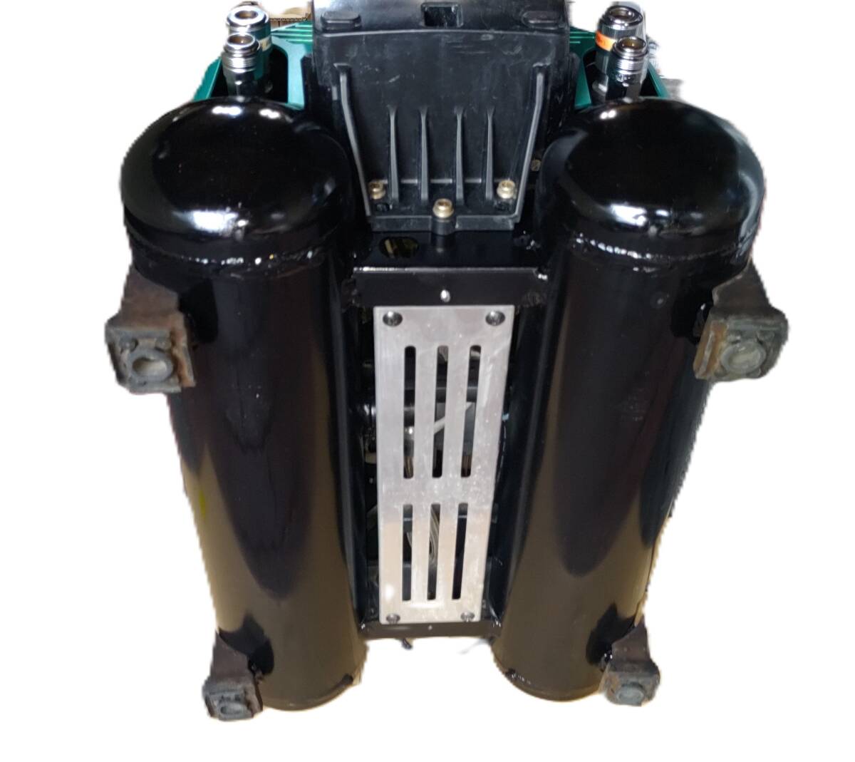 モーター軸受けベアリング交換済 マックスAK-HH1270E2高圧/高圧 モーター軸受けベアリング交換済 マックスAK-HH1270E2高圧/高圧