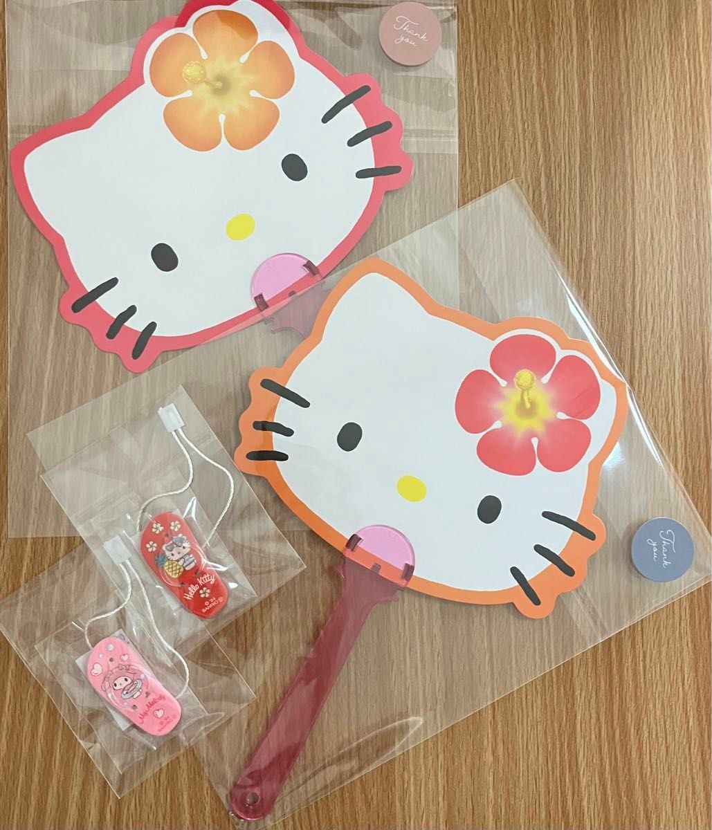 サンリオ ハローキティ キティ うちわ ハイビスカス 金魚 サンリオ ハローキティ キティ うちわ ハイビスカス 金魚