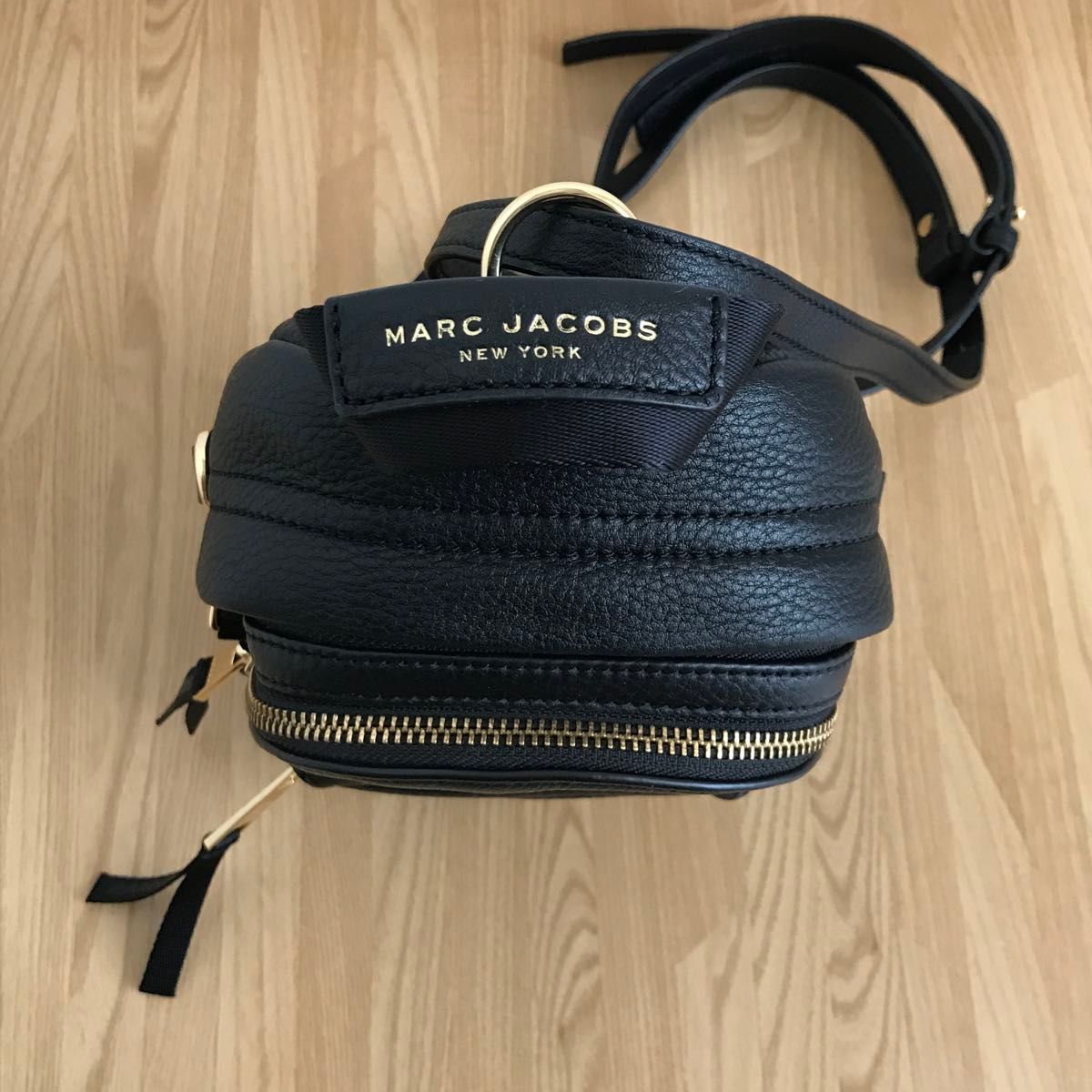 新品未使用 マークジェイコブス 2WAY レザー ミニリュック 新品未使用 マークジェイコブス 2WAY レザー ミニリュック