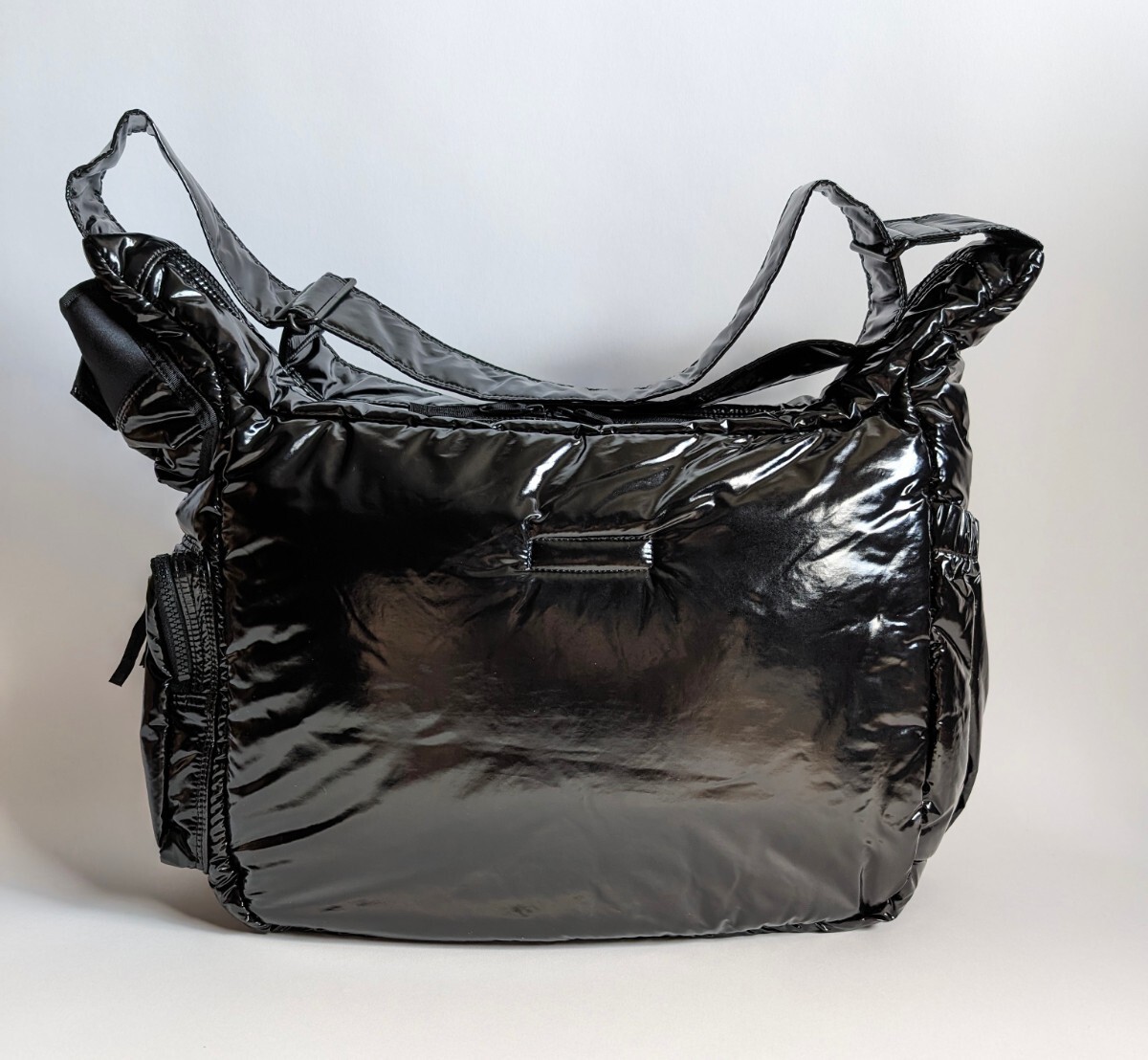 美品 HEAD PORTER 9ショルダーバッグ ヘッドポーター タンカー 美品 HEAD PORTER 9ショルダーバッグ ヘッドポーター タンカー
