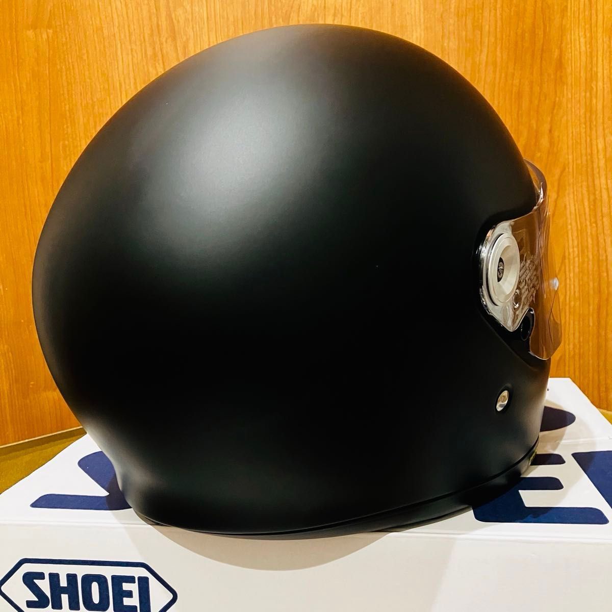 未使用に近い SHOEI グラムスター マットブラック Lサイズ 外箱 未使用に近い SHOEI グラムスター マットブラック Lサイズ 外箱