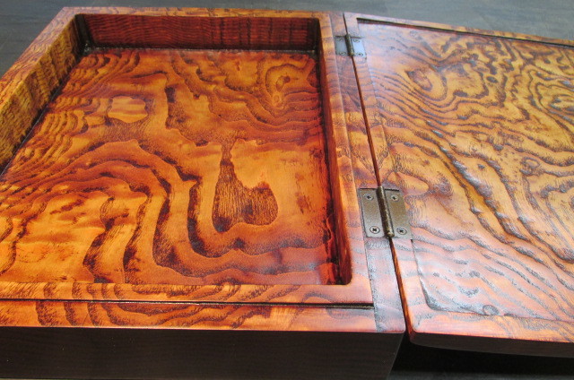 タモ玉杢一部木肌付きくり抜き拭き漆飾り箱　硯箱_画像5
