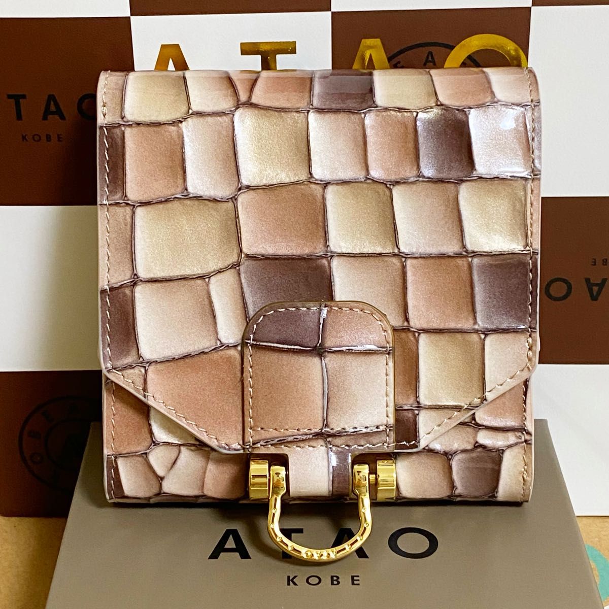 極美品】ATAO アタオ ロトロ ヴィトロ カフェラテ 折り財布 茶色 極美品】ATAO アタオ ロトロ ヴィトロ カフェラテ 折り財布 茶色