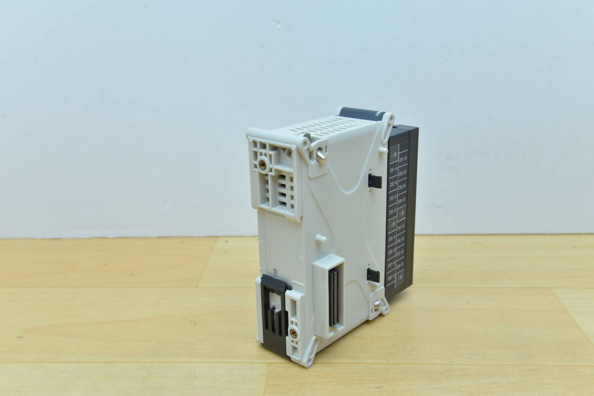 NR-TH08 キーエンス インボイス対応 国内 当日出荷可能 動作保証 NR-TH08 キーエンス インボイス対応 国内 当日出荷可能 動作保証