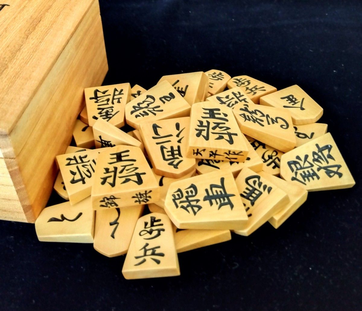 将棋盤 将棋駒(仙佳作) - 囲碁 将棋盤 将棋駒(仙佳作) - 囲碁
