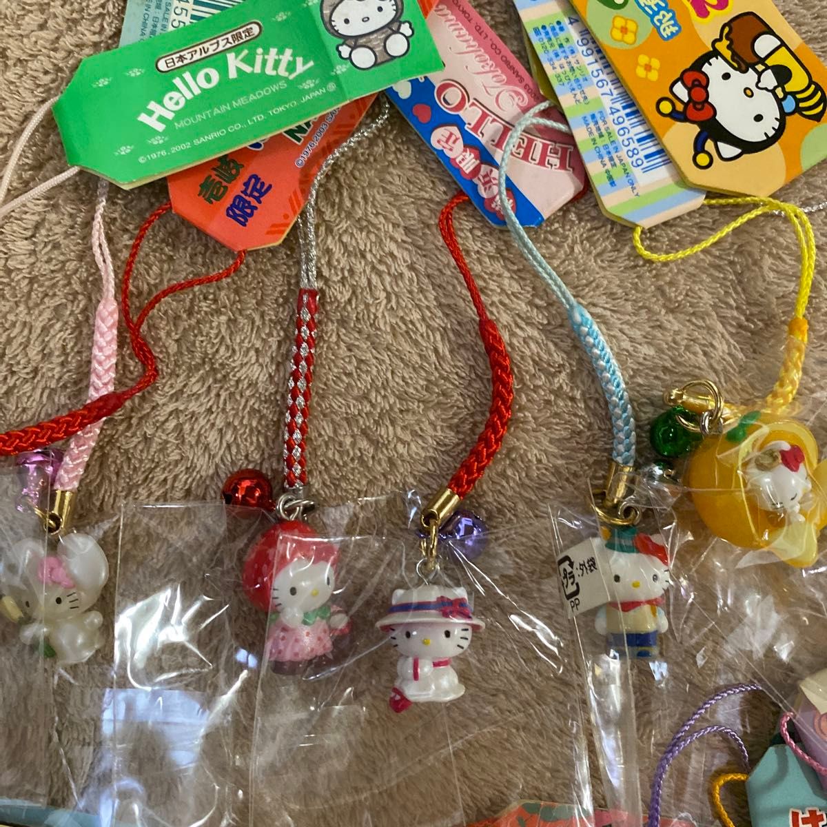 ご当地キティまとめ売り|Yahoo!フリマ(旧PayPayフリマ) ご当地キティまとめ売り|Yahoo!フリマ(旧PayPayフリマ)
