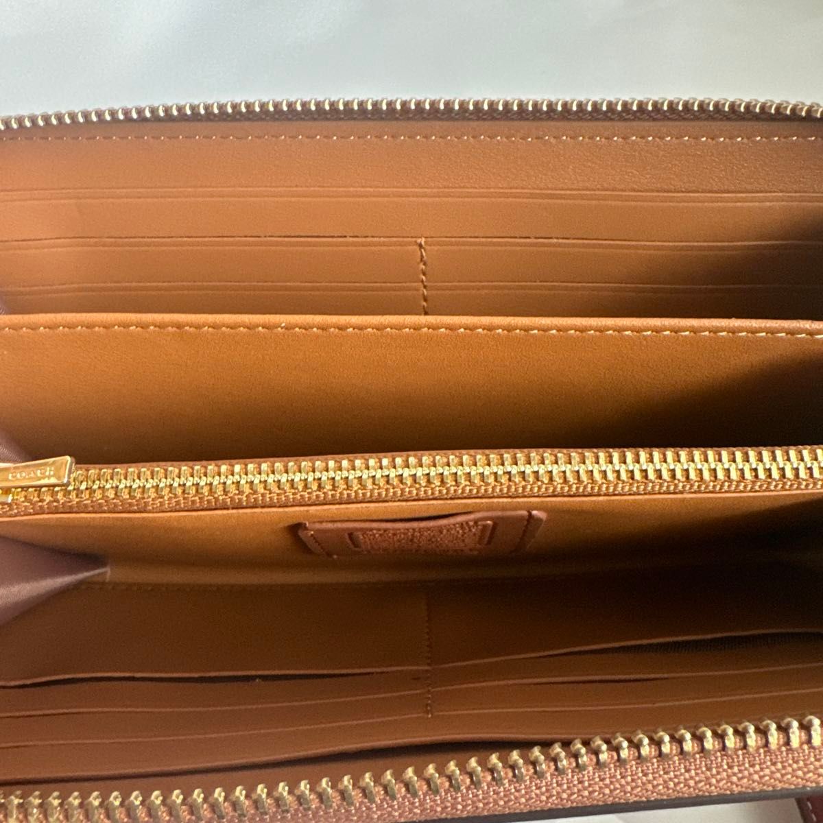 新品・未使用】COACH コーチ 長財布 スヌーピー ワッペン CF218 新品・未使用】COACH コーチ 長財布 スヌーピー ワッペン CF218