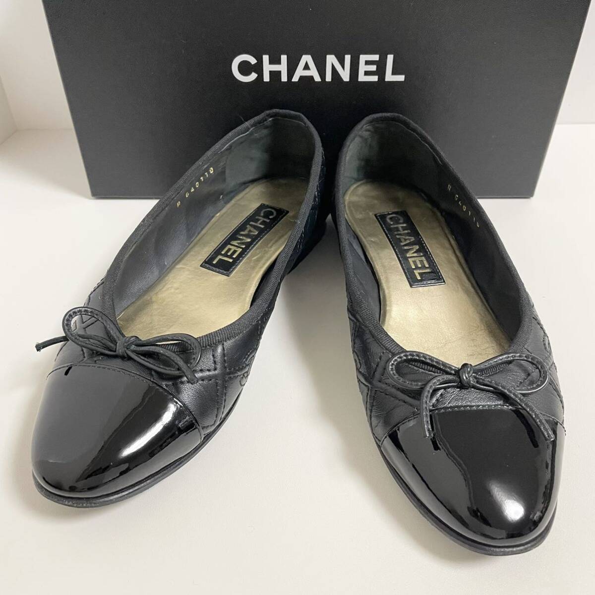 即決 CHANEL シャネル ココマーク キルティング レザー リボン 即決 CHANEL シャネル ココマーク キルティング レザー リボン