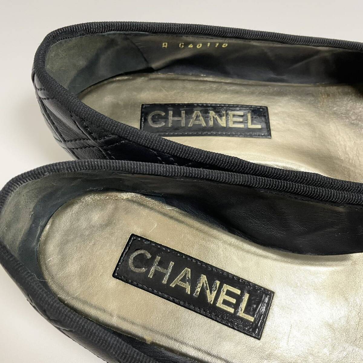 即決 CHANEL シャネル ココマーク キルティング レザー リボン 即決 CHANEL シャネル ココマーク キルティング レザー リボン