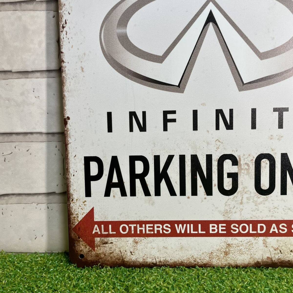 437インフィニティINFINITI PARKING ガレージ パーキングサイン 437インフィニティINFINITI PARKING ガレージ パーキングサイン