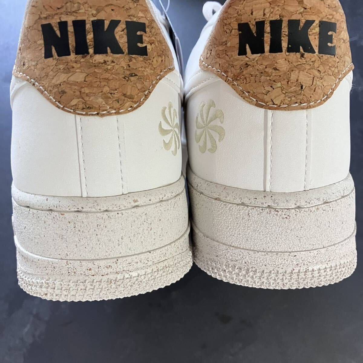28cm NIKE AIR FORCE 1 '07 LV8 DV7184-001 ナイキ エア 28cm NIKE AIR FORCE 1 '07 LV8 DV7184-001 ナイキ エア