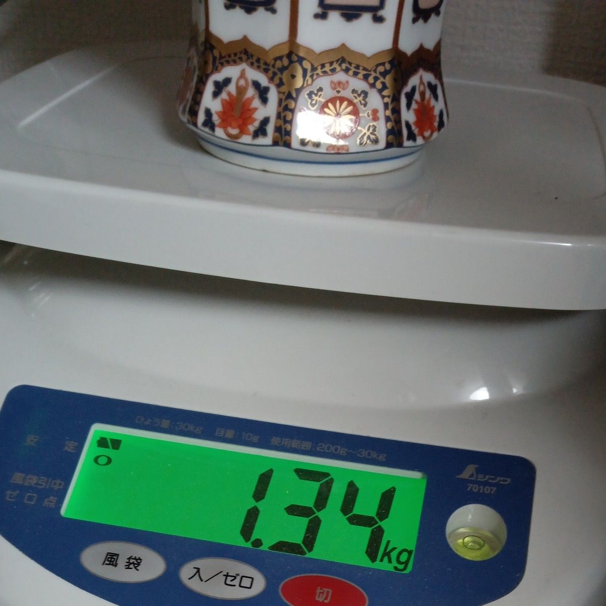 ニッカ ウイスキー 古伊万里文様 花籠ボトル 陶器 有田焼 特級 ニッカ ウイスキー 古伊万里文様 花籠ボトル 陶器 有田焼 特級