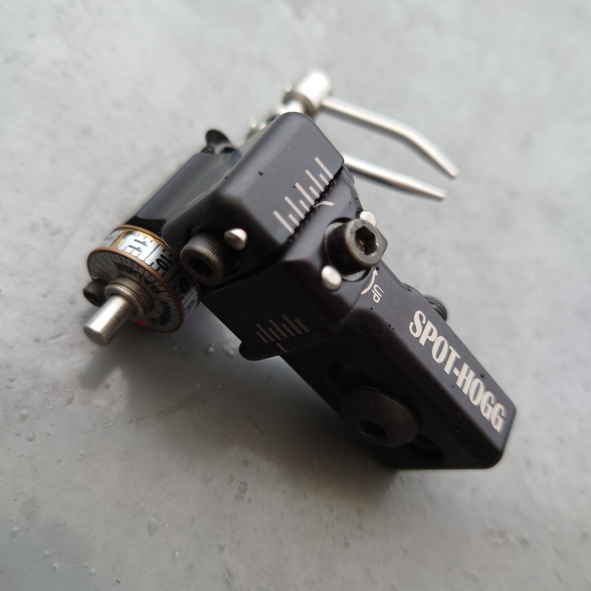 アーチェリー コンパウンドレスト Spohogg インフィニティ 右用 アーチェリー コンパウンドレスト Spohogg インフィニティ 右用