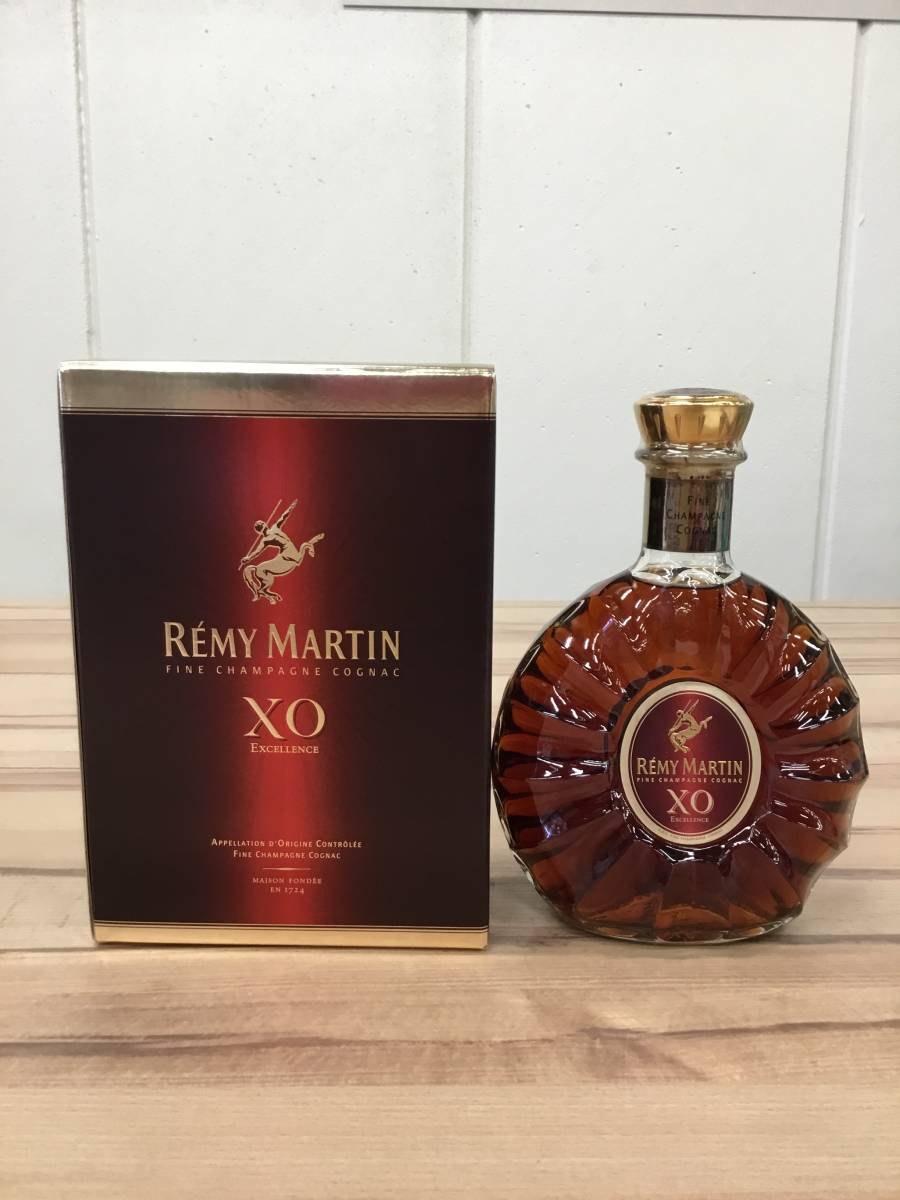 ➤ Коньяк Chateau de Montifaud Heritage Louis Vallet Petit Champagne 50 лет 0.7 л