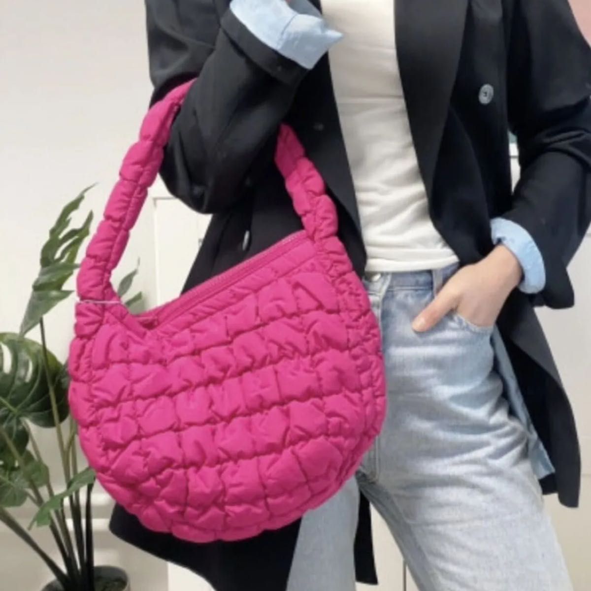 COS 新品 完売品 限定色 貴重 キルティング ミニ バック ピンク COS 新品 完売品 限定色 貴重 キルティング ミニ バック ピンク