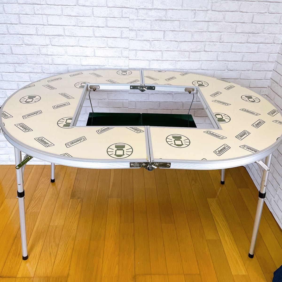 美品 Coleman コールマン オーバルBBQテーブル MODEL 170-5659 美品 Coleman コールマン オーバルBBQテーブル MODEL 170-5659