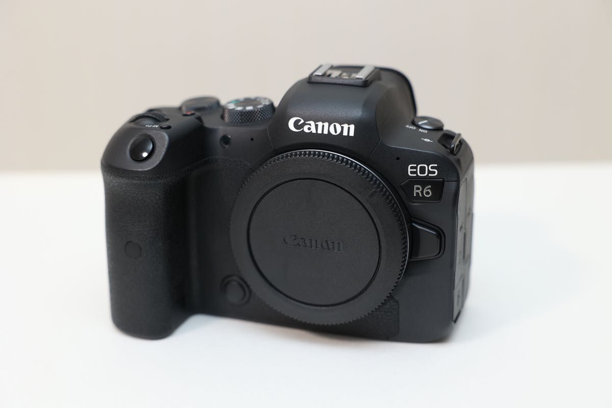 美品 Canon EOS R6 ボディ キヤノン ミラーレス一眼カメラ 美品 Canon EOS R6 ボディ キヤノン ミラーレス一眼カメラ