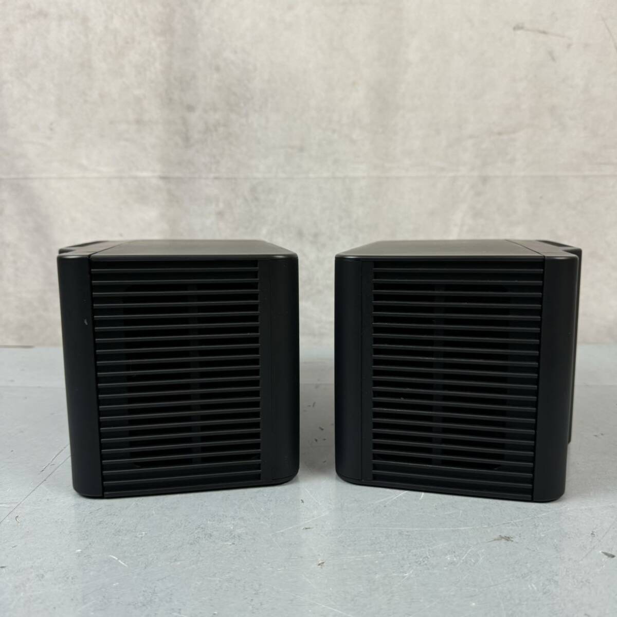 スピーカーペア/BOSE 101MMW/音出し確認済/天吊りブラケット スピーカーペア/BOSE 101MMW/音出し確認済/天吊りブラケット