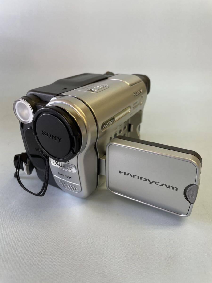 ソニー SONY CCD-TRV126 videoHi8 ビデオカメラ 動作品SONY VideoHi8 Handycam CCD-TRV126